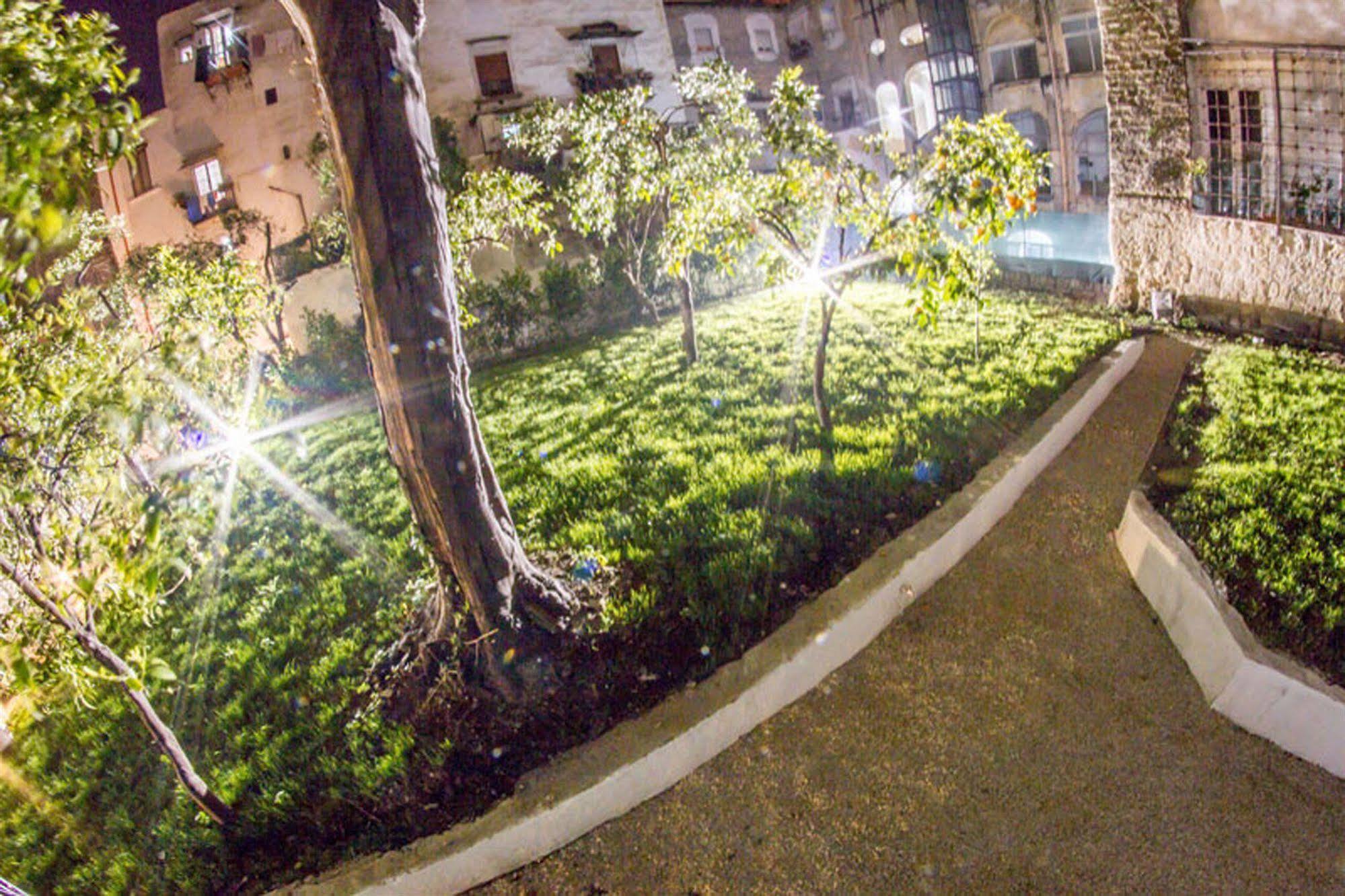 Il Paradiso Di Dante Naples Luaran gambar